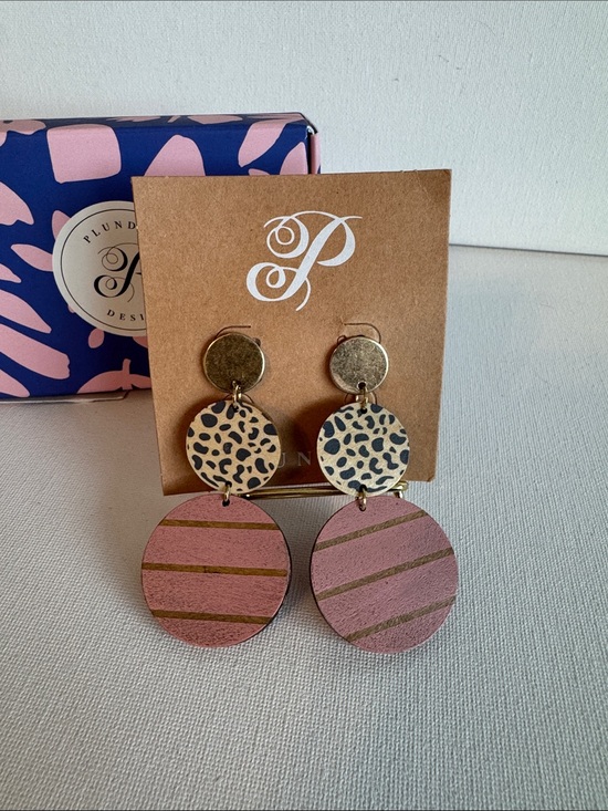 Plunder Jewelry - Plunder Ayana Leopard Dangle Earrings